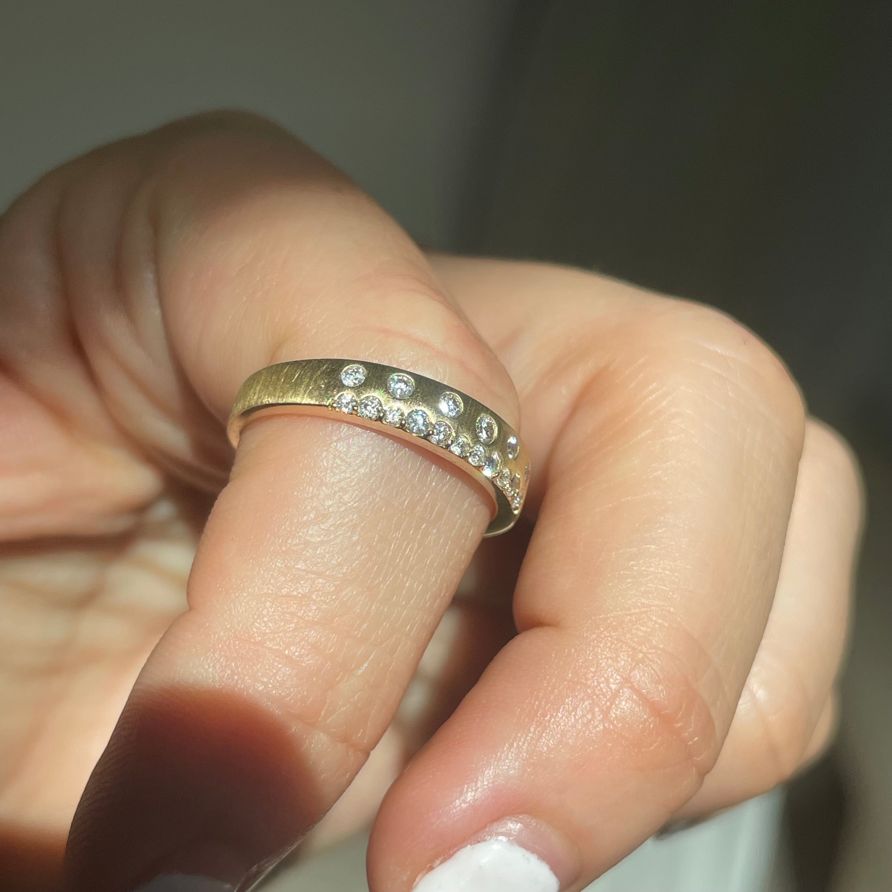 Natural Pavé Luminous Band